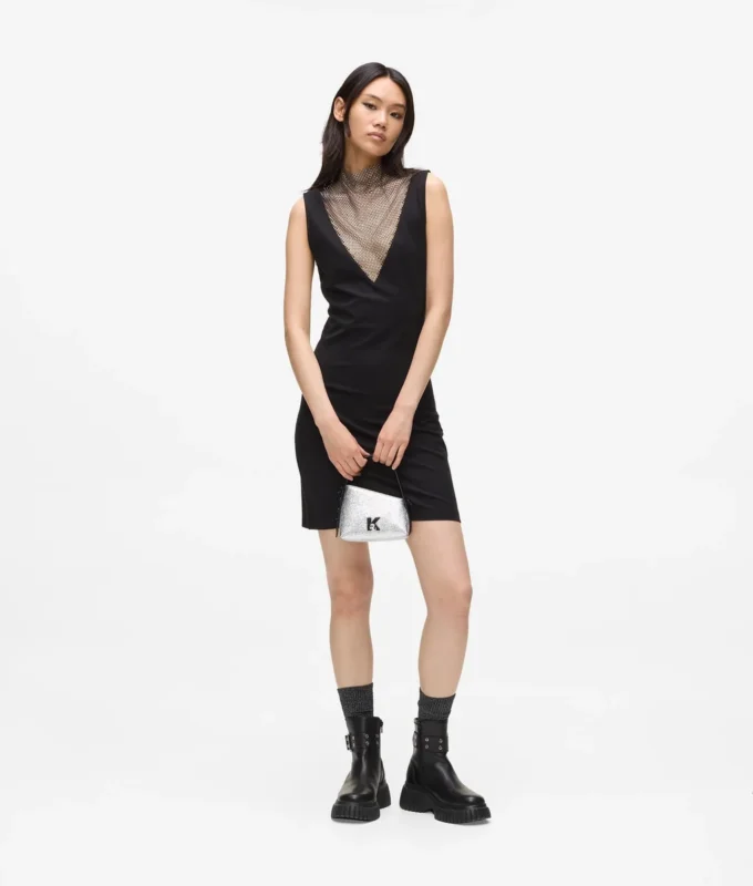 V-Ausschnitt-Kleid aus Strass-Mesh