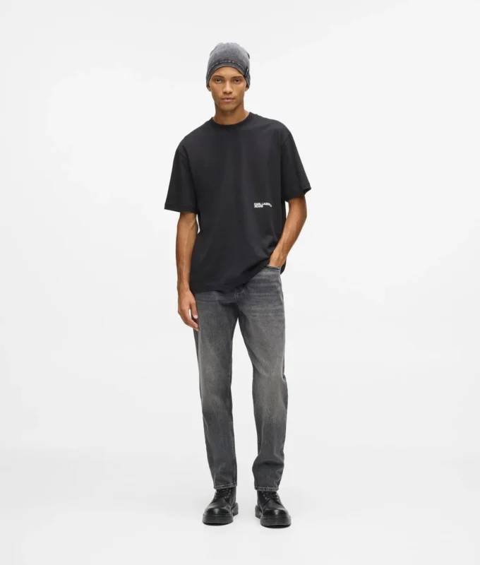 Vintage-Waschung, konisch zulaufende Jeans Vintage-Waschung, konisch zulaufende Jeans