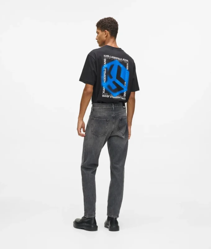 Vintage-Waschung, konisch zulaufende Jeans Vintage-Waschung, konisch zulaufende Jeans