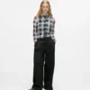 Weit geschnittene Hose Weit geschnittene Hose