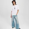 WEITE JEANS MIT PLISSEEFALTEN WEITE JEANS MIT PLISSEEFALTEN