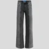 ZWEIFARBIGE, ENTSPANNTE JEANS MIT MITTLERER TAILLE ZWEIFARBIGE, ENTSPANNTE JEANS MIT MITTLERER TAILLE